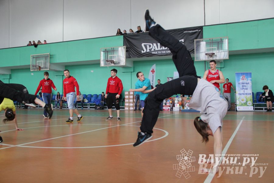 В Великих Луках прошли соревнования на Кубок Красного Креста