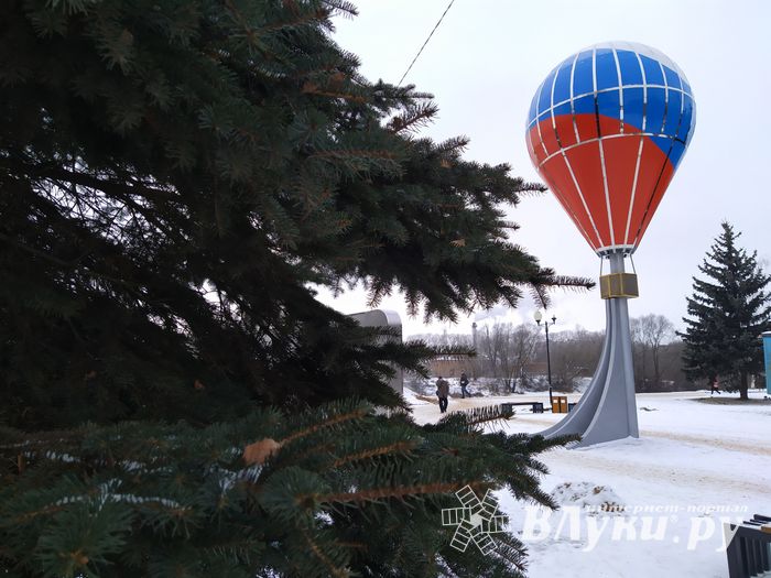 В Великих Луках появился знак воздухоплаванию (ФОТО)