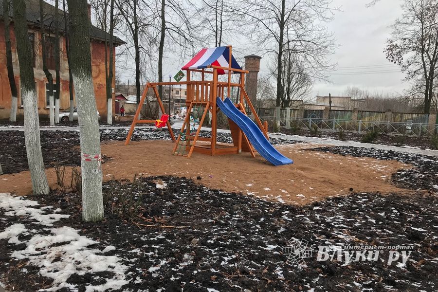 Обновлённый сквер на Гагарина ждёт весны (ФОТО)