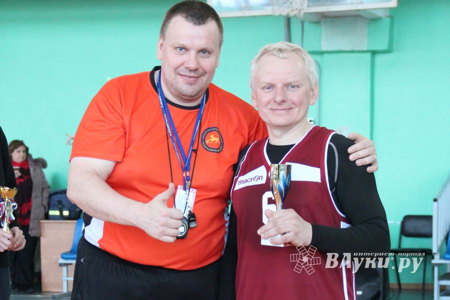 Великолучане одержали победу на межрегиональном турнире ветеранов баскетбола (ФОТО)