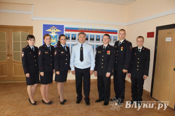 Начальник УМВД России по Псковской области встретился с молодыми сотрудниками (фото)