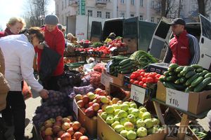 Универсальная торговая ярмарка «Весна-2015» прошла в Великих Луках (фото)