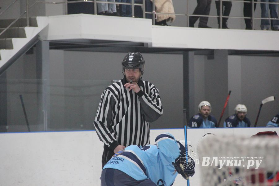 Великолукские хоккеисты в шаге от финала (ФОТО)