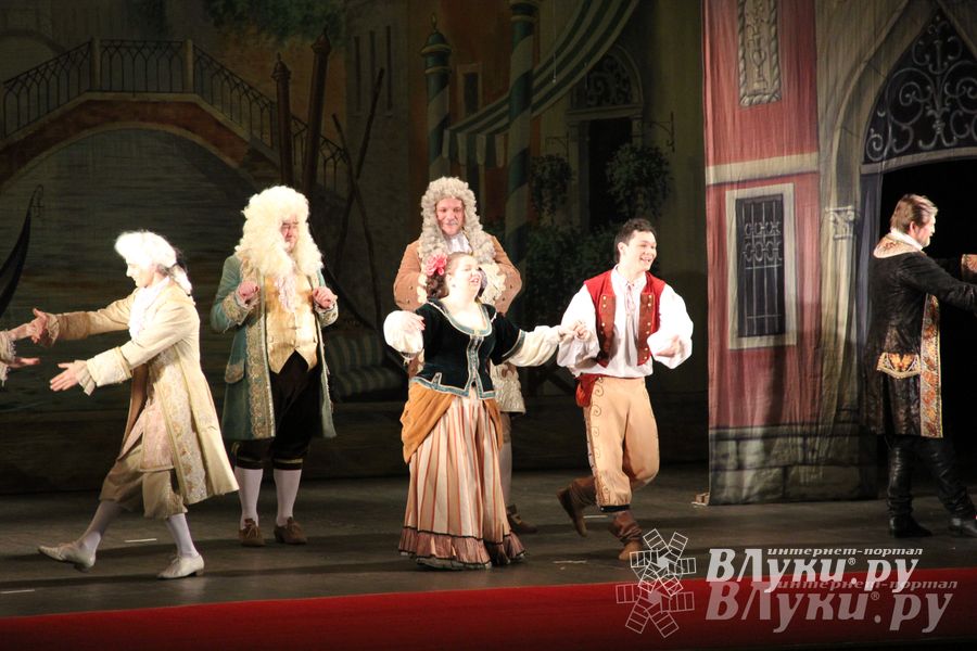 Санкт-Петербургский музыкальный театр представил зрителям мюзикл «Труффальдино из Бергамо» (фото)