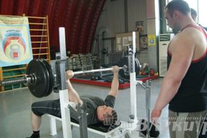 Соревнования по Русскому жиму штанги