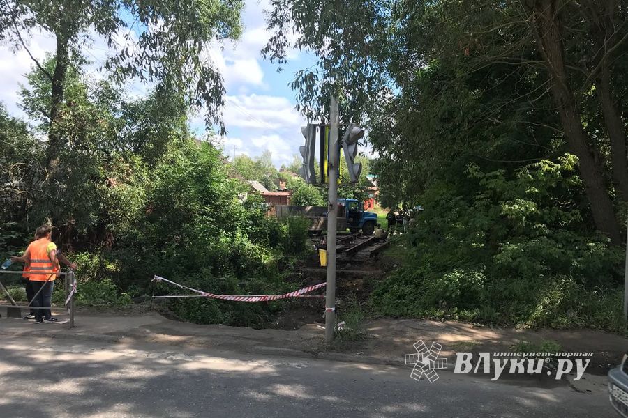 Собирались ремонтировать, но проще построить новый (ФОТО)