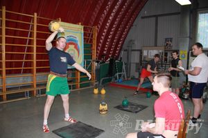 В Великих Луках состоялся Чемпионат по гиревому спорту (фото)