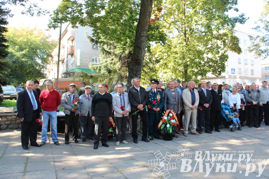 В Великих Луках воинов-интернационалистов наградили медалями