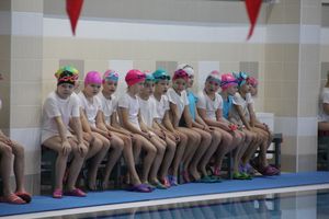 Соревнования по плаванию на призы Деда Мороза прошли в Великих Луках (ФОТО)