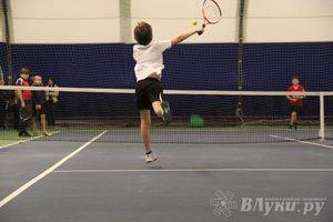 В Великих Луках прошло Первенство по большому теннису (фото)