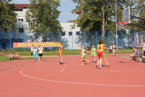 В Великих Луках прошли спортивные мероприятия, приуроченные ко Дню физкультурника (ФОТО)