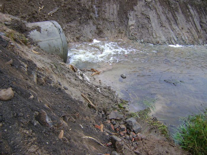 В деревни Волчки Великолукского района исчезло «смертельно опасное направление» и появилась дорога (ФОТО)