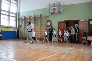 В Великих Луках стартовали спортивные соревнования среди дошколят «Юные олимпионики»