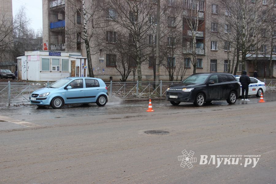 ДТП на перекрёстке Дружбы-Гоголя (ФОТО)