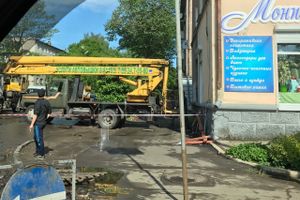 На Первомайской в Великих Луках ведутся ремонтные работы (ФОТО)