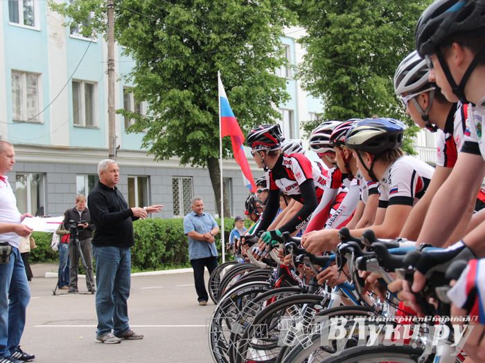 Гонка-критериум по велосипедному спорту