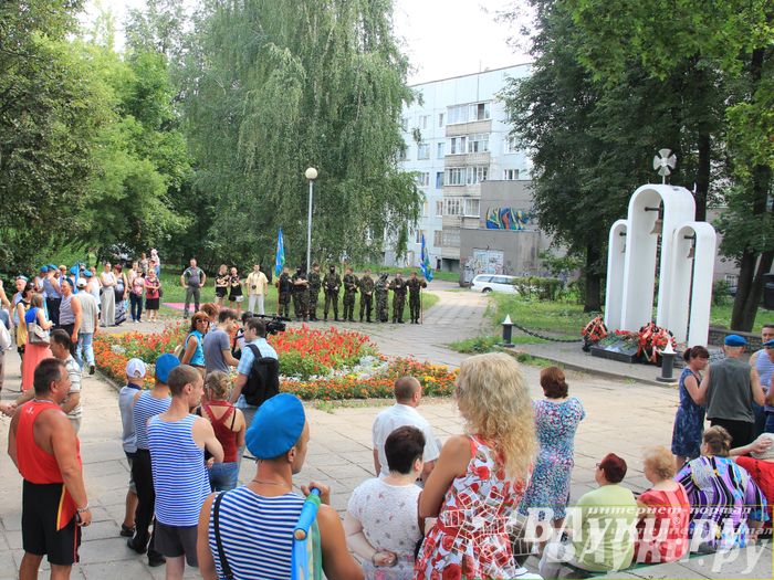 День ВДВ в Великих Луках