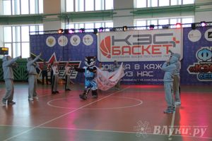 В Великих Луках прошли финальные игры Чемпионата ШБЛ «КЭС-БАСКЕТ» (фото)