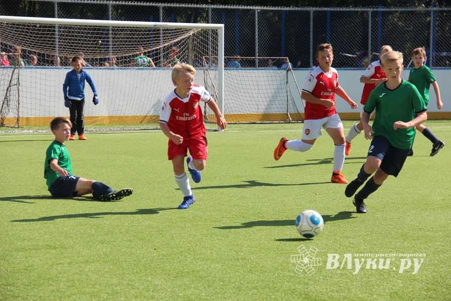 Спортивними мероприятиями отметили День физкультурника в Великих Луках (ФОТО)