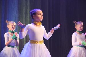 Юные артисты ГДК им. Ленина отметили «Мамин день» (ФОТО)