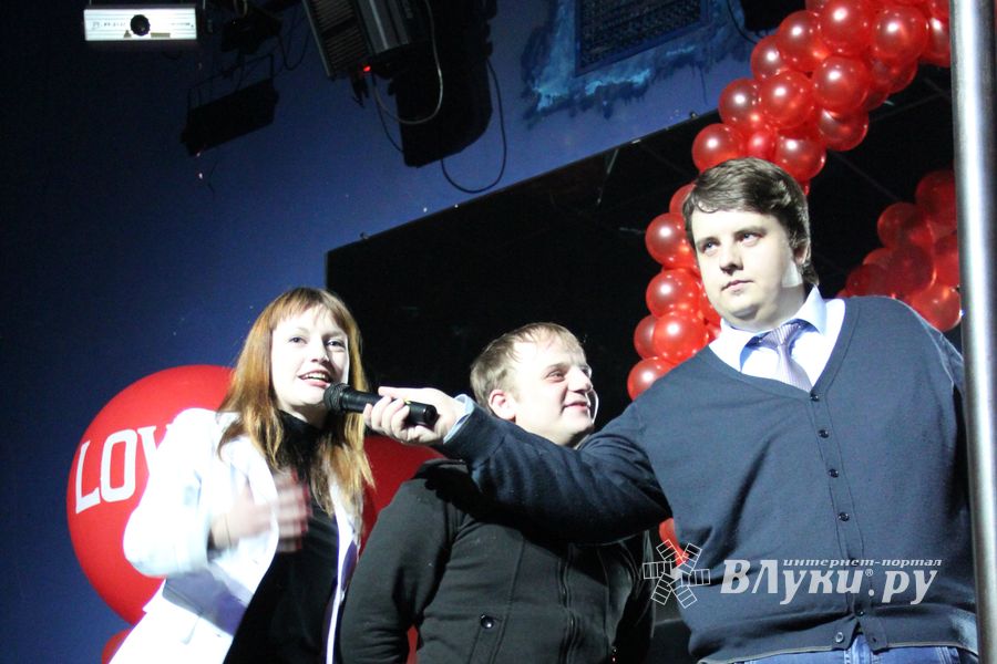 14 февраля в клубе «Хотэй» состоялось ежегодное шоу для влюбленных «Love Story»