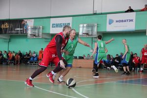 Великолучане — серебряные призеры межрегионального турнира ветеранов баскетбола (ФОТО)