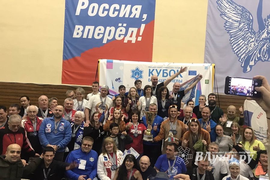 Великолучанка завоевала серебро на четырех дистанциях в соревнованиях по плаванию