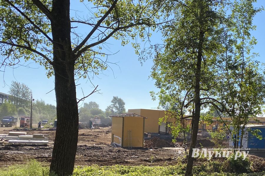 Будущий госпиталь «обзавелся» стенами (ФОТО)