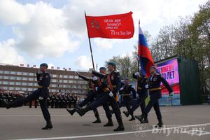 Парад Победы в Великих Луках (фото)
