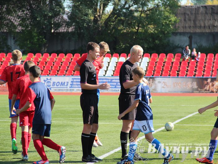 В Великих Луках завершился открытый турнир по футболу памяти М. Ф. Хренова (фото)