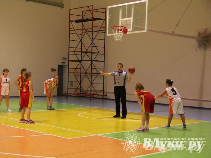 Великолукские баскетболисты стали победителями междугородних соревнований по баскетболу