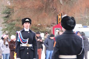 У Вечного огня в Великих Луках прошёл торжественный митинг (фото)