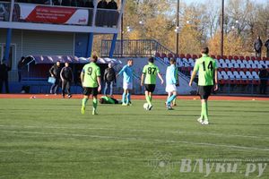 Футбольный матч «Луки-Энергия» — «Карелия» (фото)