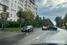 В Великих Луках произошло ДТП (ФОТО)