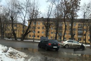 ДТП на выезде с АЗС на проспекте Гагарина (ФОТО)