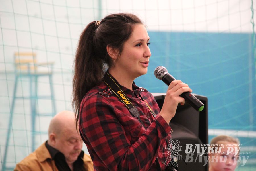 В Великих Луках прошло Первенство по большому теннису (фото)