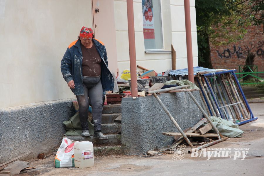 Великие Луки: краски, парки и «движение затруднено» (ФОТО)