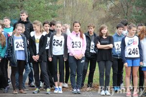 Легкоатлетический осенний кросс прошел в Великих Луках (фото)