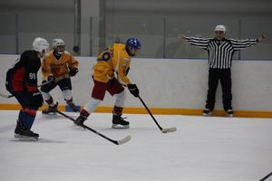 ХК «Экспресс» разгромил «Юниоров» (ФОТО)