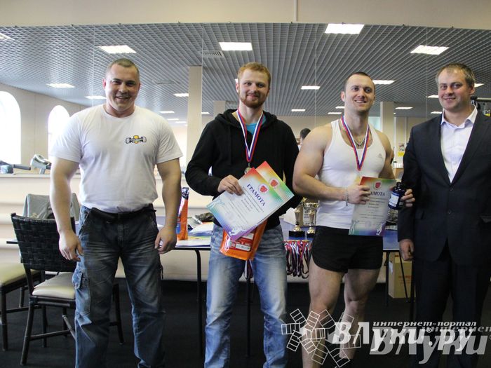 Первенство города по классическому жиму штанги и армлифтинг