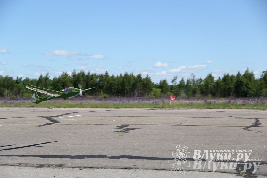 В Великих Луках прошел Фестиваль авиамодельного спорта (фото)