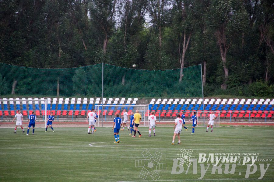 Футбольный матч «Экспресс-2» — «КПРФ»