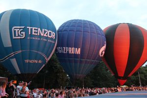 Ночным свечением аэростатов завершилась 24-я Международная встреча воздухоплавателей (ФОТО)