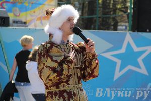 Традиционная весенняя ярмарка прошла в Великих Луках