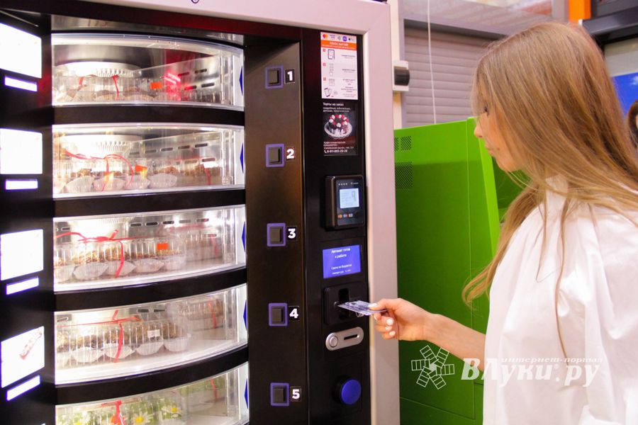 Новинка! ​В ТЦ «Апельсин» появился тортомат от кафе-кондитерской «ШокоЛатте»