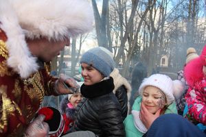 В Великих Луках широко отметили Масленицу (ФОТО)