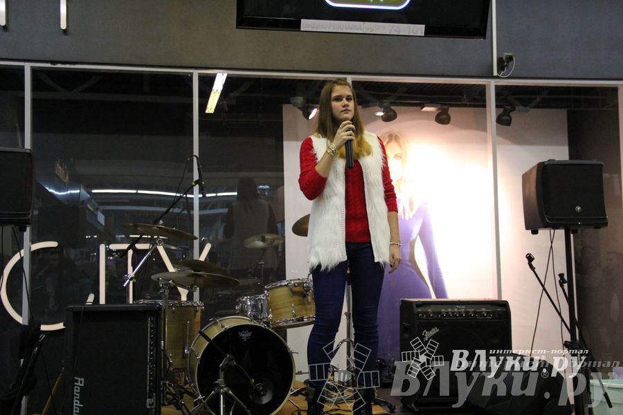 Ночь распродаж в ТЦ «Апельсин»