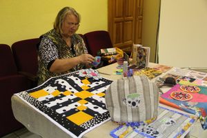 Выставка-ярмарка  «Волшебный сундучок»