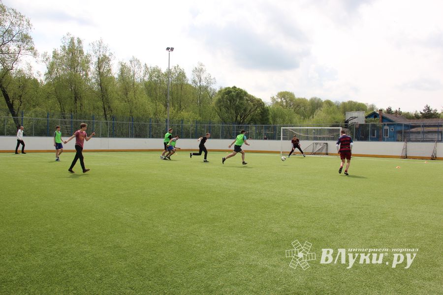 В Великих Луках прошёл Чемпионат по дворовому футболу (ФОТО)