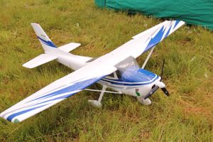 В Великих Луках проходит 7-й Фестиваль авиамодельного спорта (ФОТО)